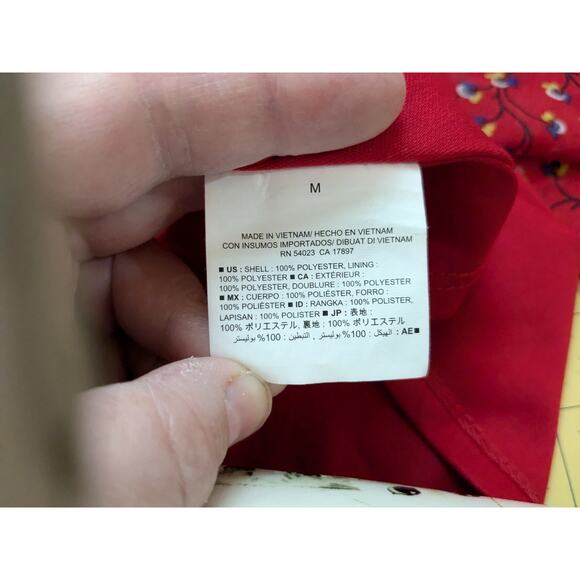 Old Navy Pleated Red Floral Mini Skirt Size Medium - Picture 6 of 6